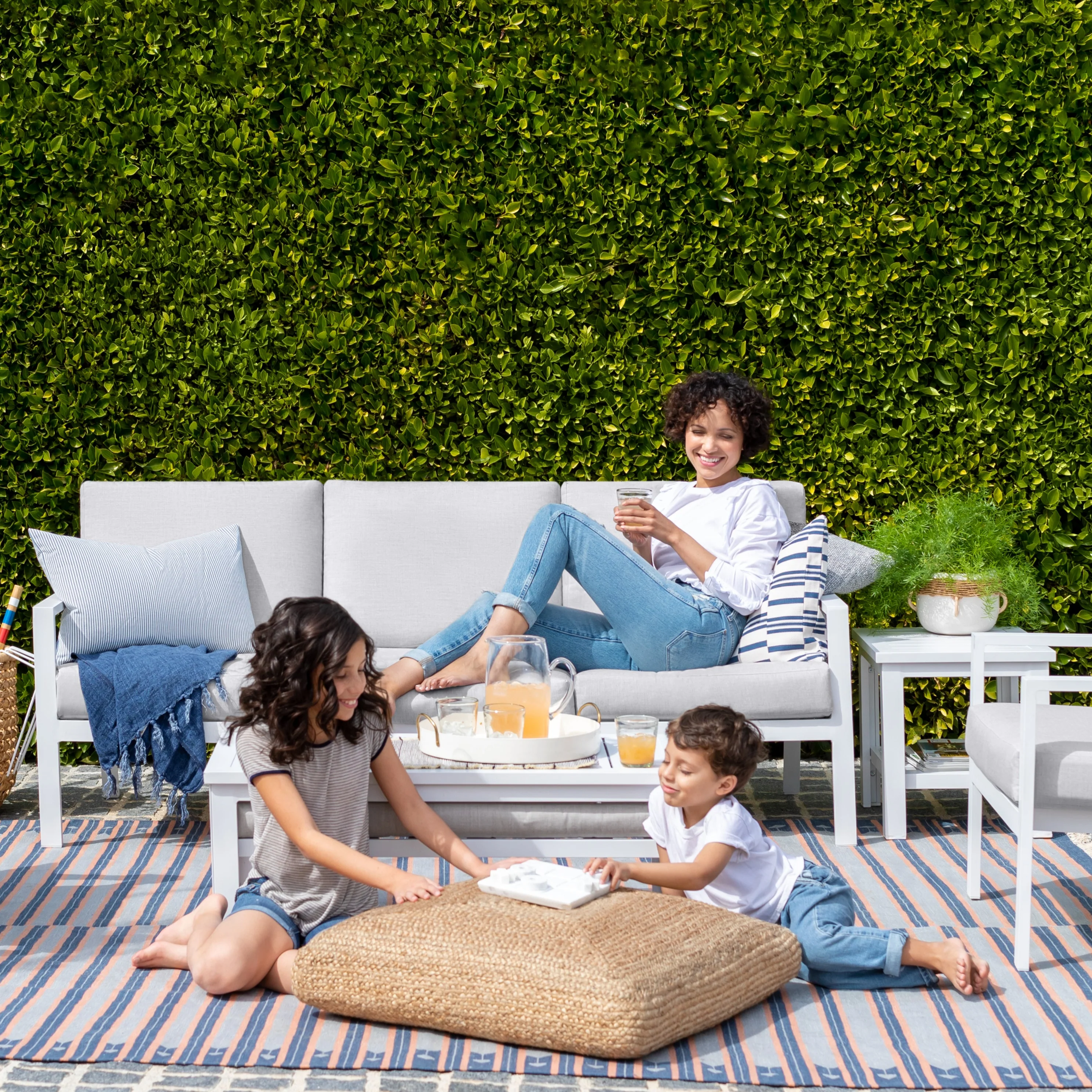 Luna Outdoor Sofa Set - Image 3