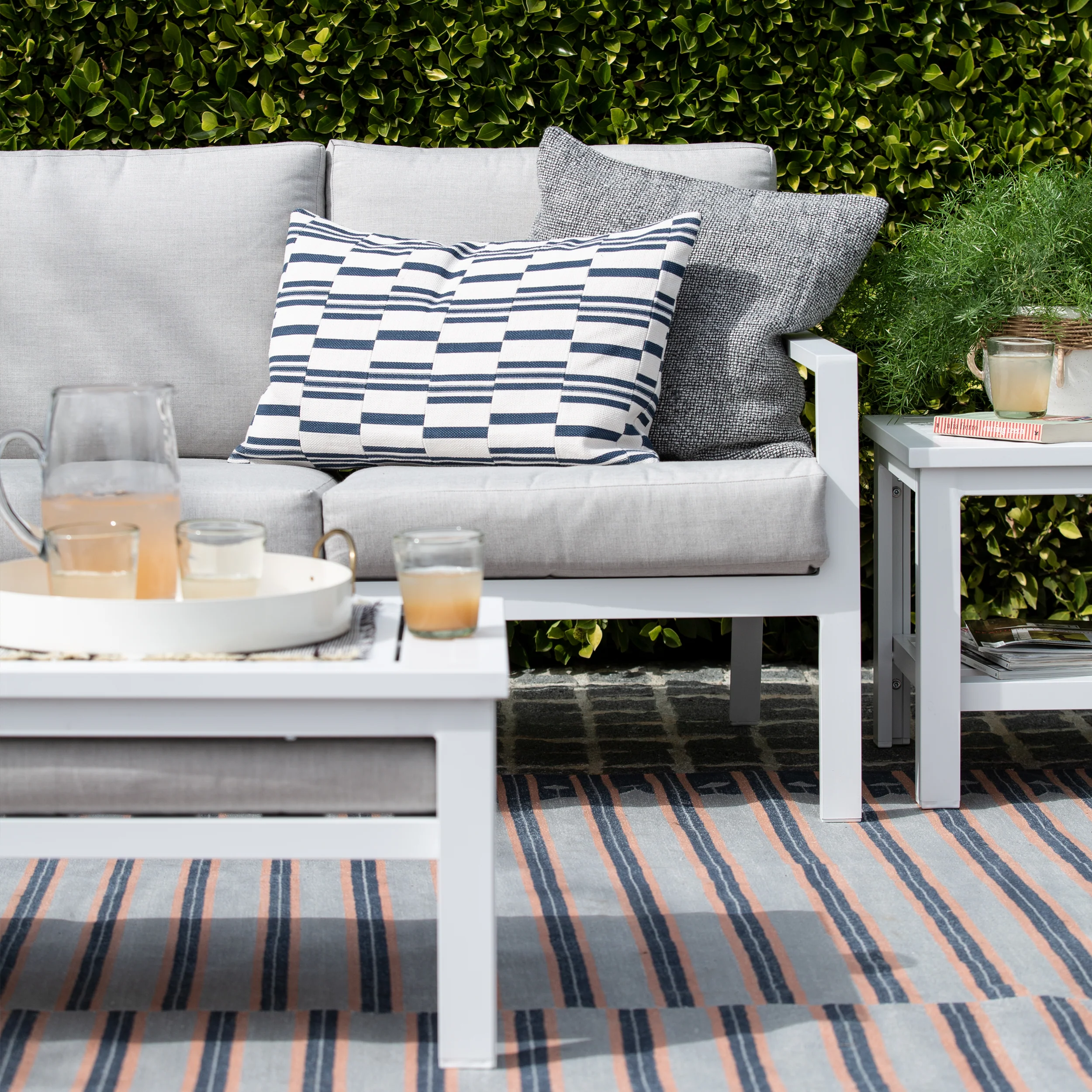 Luna Outdoor Sofa Set - Image 4